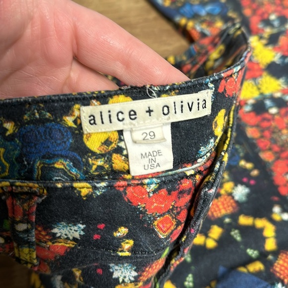 Alice & Olivia jewelry print multi color black low rise stretchy denim jeans - Picture 3 of 6